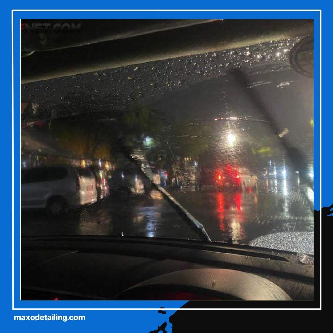 Nyawa Taruhannya! Sadari Kenapa Kaca Mobil Harus Dipoles Agar Pandangan Tetap Jelas Saat Badai