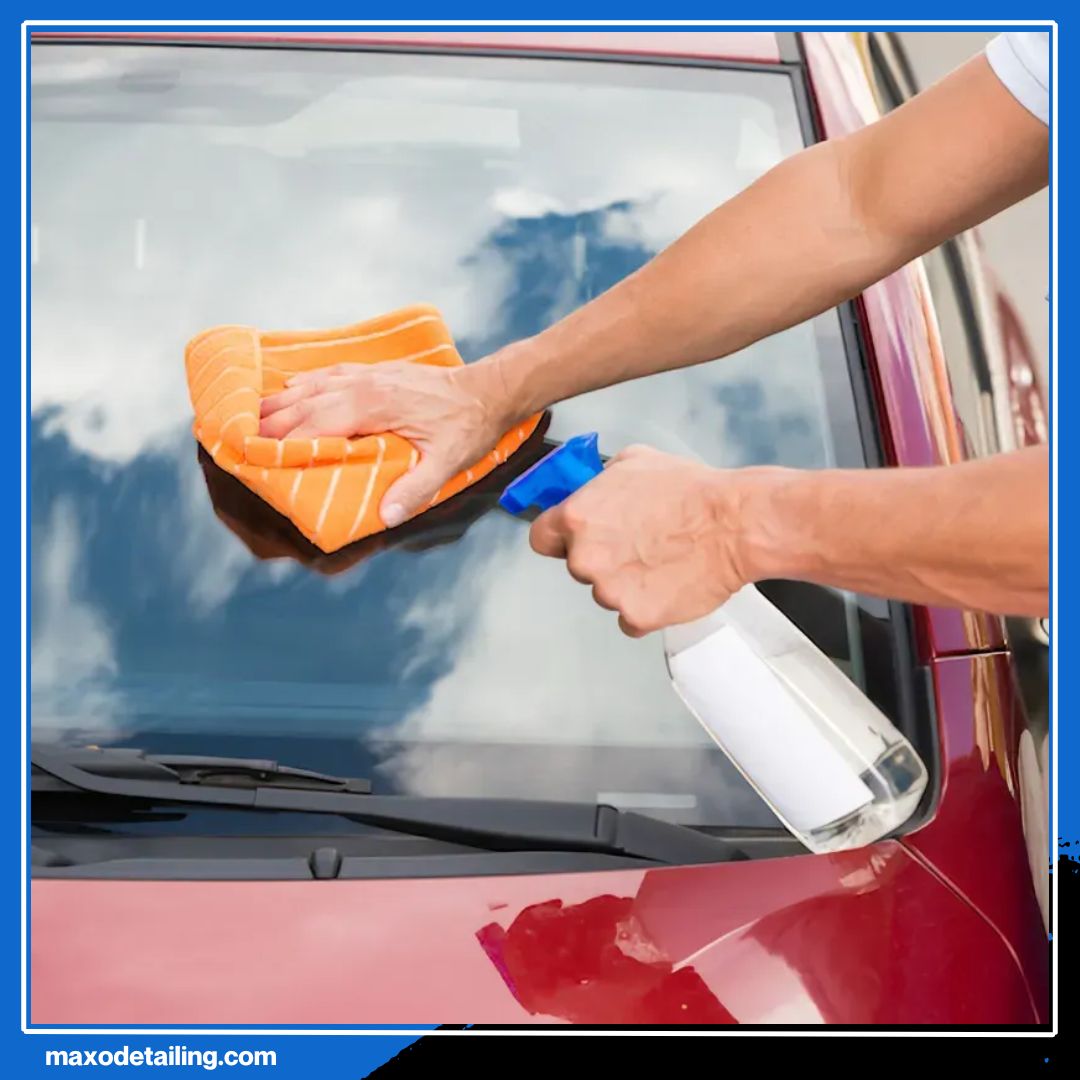 Bebas Bayangan Buram! Tips Menjaga Kaca Mobil Tetap Jernih yang Sering Diabaikan Pemilik Mobil